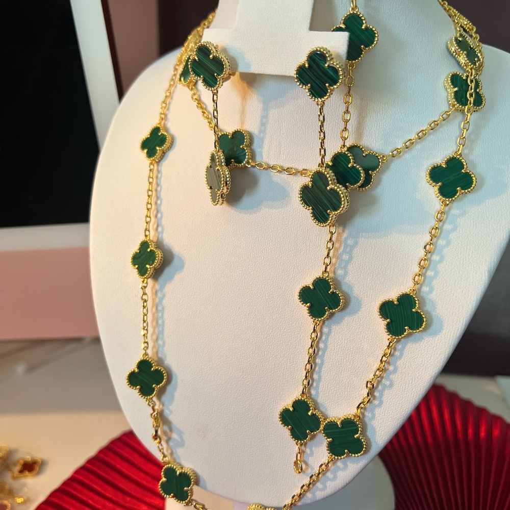 High End green and Gold Clover Necklace